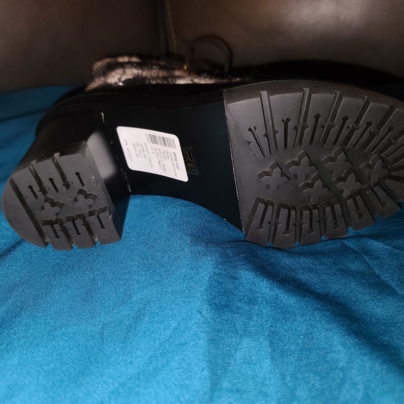 Tory Burch Boots - Picture 11 of 16